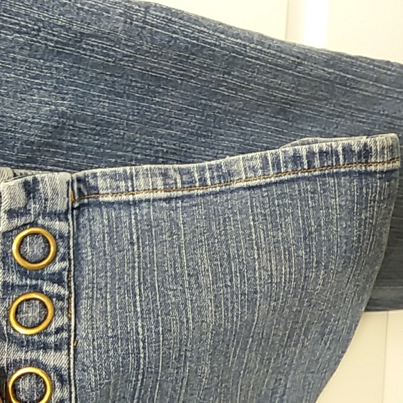 Roba Jean's With Large Snaps Detail - Picture 11 of 15